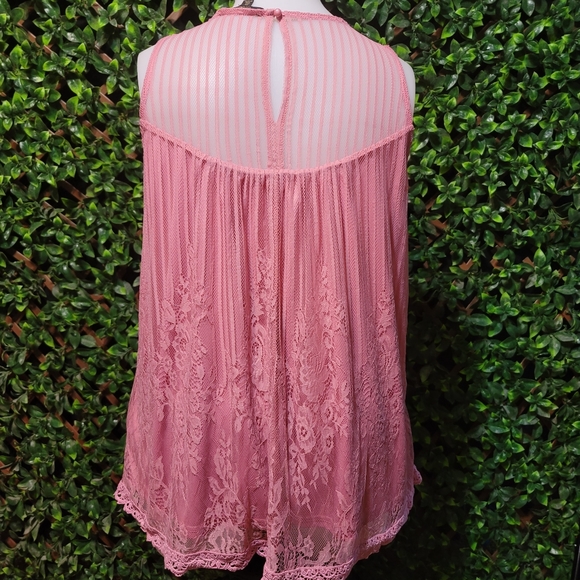 Pink SB Lace Top 2X - Picture 3 of 6